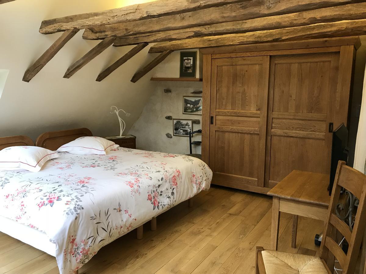 Portail Haut Bed & Breakfast Previnquieres Exterior photo