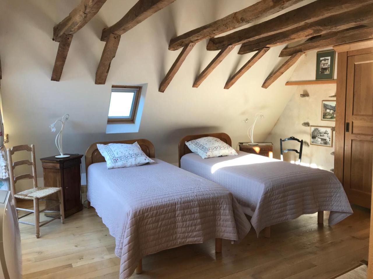 Portail Haut Bed & Breakfast Previnquieres Exterior photo