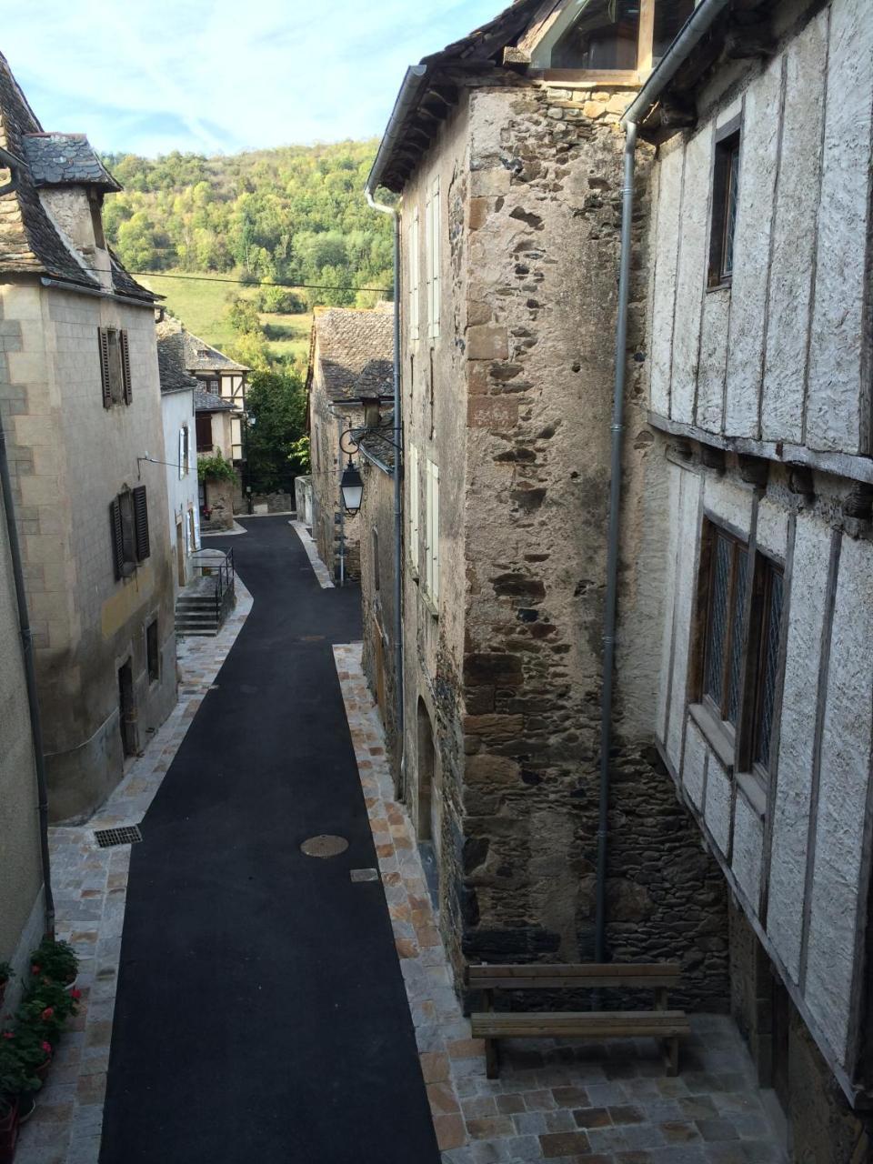 Portail Haut Bed & Breakfast Previnquieres Exterior photo